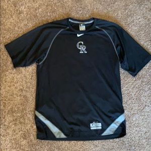 Medium Nike Dri-fit Colorado Rockies shirt
